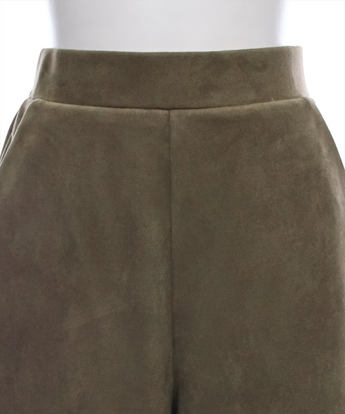 clear（クリア）の「ポンチスエードワイドストレートパンツ [低身長用サイズ有 着心地抜群 シンプル]≪2024AW新作≫（その他パンツ・レディース・カーキ/チャコールグレー/グレイッシュベージュ/アイボリー・F/XS）」の6枚目の写真