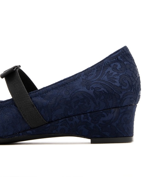 JELLY BEANS（ジェリービーンズ）の「【WEB限定】リボンゴムストラップパンプス(204-43017)JELLY BEANS(ジェリービーンズ)（パンプス・レディース・ブラック/グレイッシュベージュ/ネイビー・22.5/23/23.5/24/24.5）」の11枚目の写真