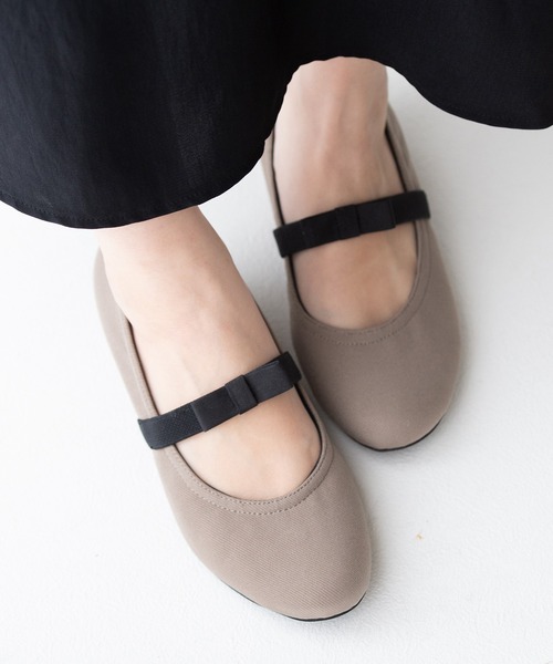 JELLY BEANS（ジェリービーンズ）の「【WEB限定】リボンゴムストラップパンプス(204-43017)JELLY BEANS(ジェリービーンズ)（パンプス・レディース・ブラック/グレイッシュベージュ/ネイビー・22.5/23/23.5/24/24.5）」の14枚目の写真