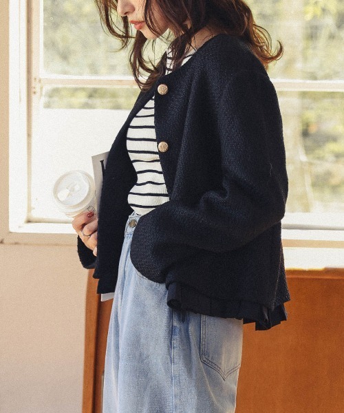 AMELY（エミリー）の「プリーツレイヤードノーカラーツイード