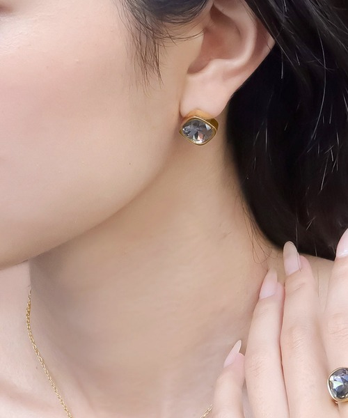 blackdia ocean(ブラックダイヤオーシャン)の「blackdia ocean ファセットクォーツピアス(ピアス(両耳用)・レディース・ネイビー/シャンパン/ライトグリーン/レッド/グレー/ブルー/ローズ/クリア/エメラルド/ライトブルー/ブルー系その他・FREE)」の1枚目の写真