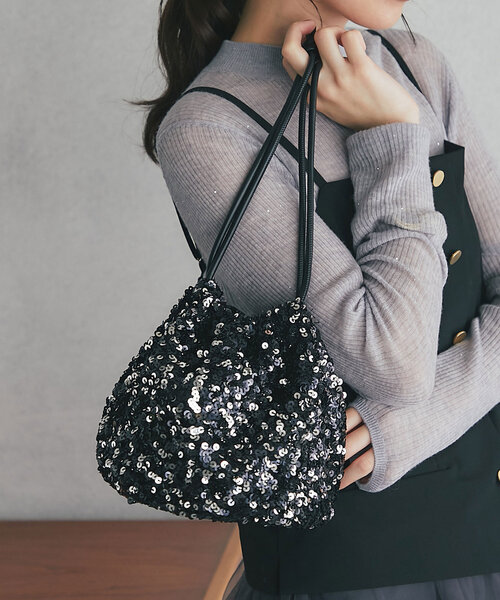 La boutique BonBon（ラブティックボンボン）の「スパンコールバッグ（ショルダーバッグ・レディース・シルバー/ブラック・FREE）」の2枚目の写真