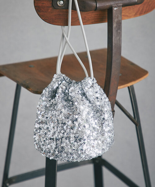 La boutique BonBon（ラブティックボンボン）の「スパンコールバッグ（ショルダーバッグ・レディース・シルバー/ブラック・FREE）」の17枚目の写真