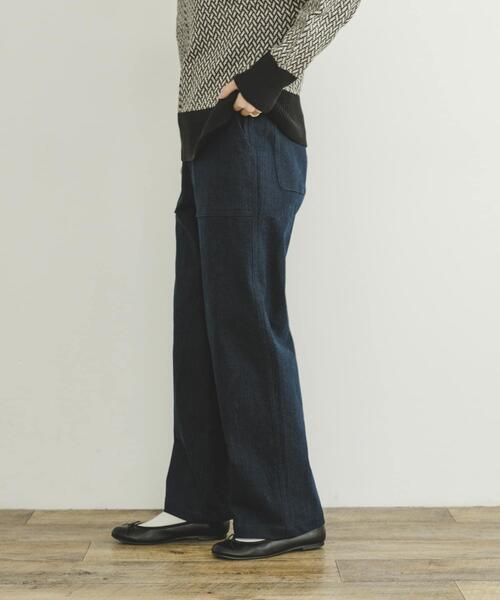 ITEMS URBANRESEARCH（アイテムズ アーバンリサーチ）の「裏起毛デニムベイカーパンツ（デニムパンツ・レディース・ブラック/ブルー・FREE）」の4枚目の写真