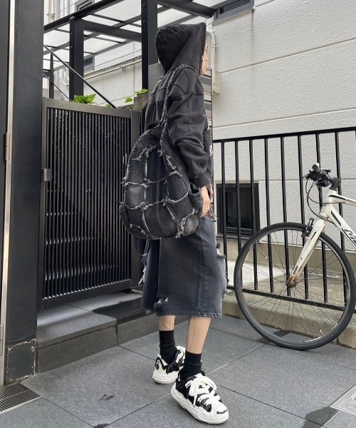 NOMANUAL（NOMANUAL）の「韓国ブランド NOMANUAL ノーマニュアル OVERDYED D.F.L HOODED ZIP-UP レイヤードフーディー ジップアップ ジップフーディー 長袖パーカー 長袖フーディー 羽織り ダブルジップ オーバーサイズ 韓国ファッション 韓国ストリート ストリートファッション（パーカー・メンズ・ブラック・L）」の17枚目の写真