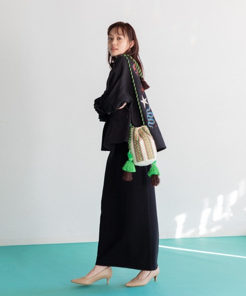 AMERICAN RAG CIE（アメリカンラグシー）の「LEIN 縦柄刺繍巾着バッグ（ショルダーバッグ・レディース・ホワイト/ブラック・FREE）」の3枚目の写真