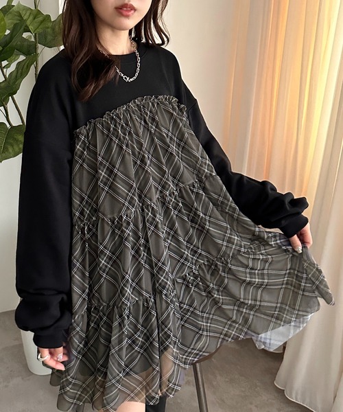apres jour mignon(アプレジュールミニョン)の「チュールティアード裏毛スウェット【ZOZOTOWN限定アイテム】(スウェット・レディース・ブラック系その他/ブラック/ブラック系その他2・フリー/X-LARGE)」の19枚目の写真