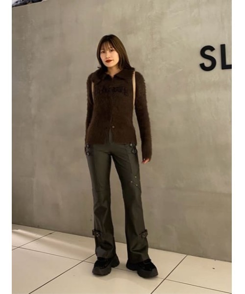 LAGUA GEM(ラグアジェム)の「BELT LUSTER フレアパンツ(スラックス・レディース・ライトブラック/ベージュ・X-SMALL/SMALL/MEDIUM)」の17枚目の写真