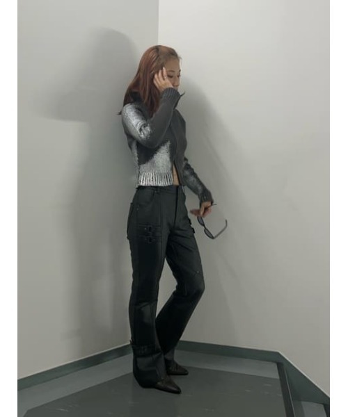 LAGUA GEM(ラグアジェム)の「BELT LUSTER フレアパンツ(スラックス・レディース・ライトブラック/ベージュ・X-SMALL/SMALL/MEDIUM)」の19枚目の写真