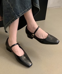 ストラップスクエアトゥパンプス