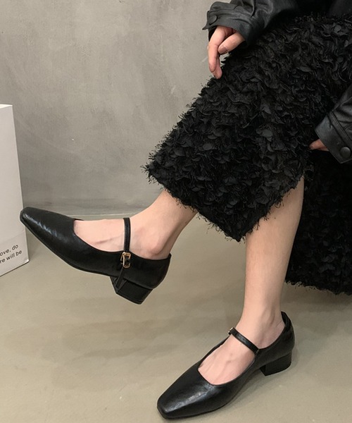 MILAE（ミレ）の「ストラップスクエアトゥパンプス（パンプス・レディース・ブラウン/ブラック・23cm/23.5cm/24cm/24.5cm）」の3枚目の写真