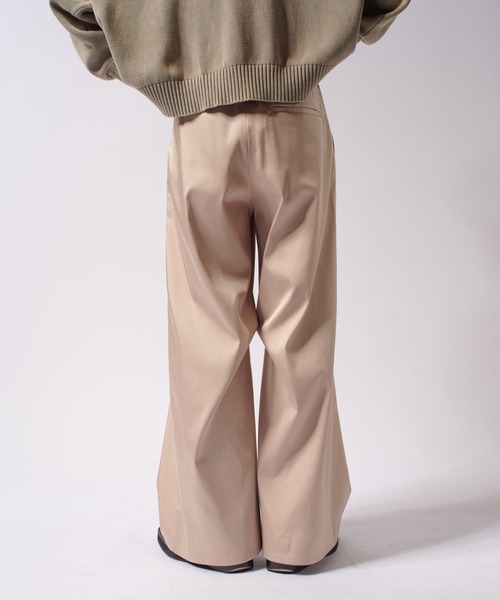 Lui's(ルイス)の「ハイツイストワイドレッグパンツ(その他パンツ・メンズ・ベージュ/ブラック・M/S)」の17枚目の写真