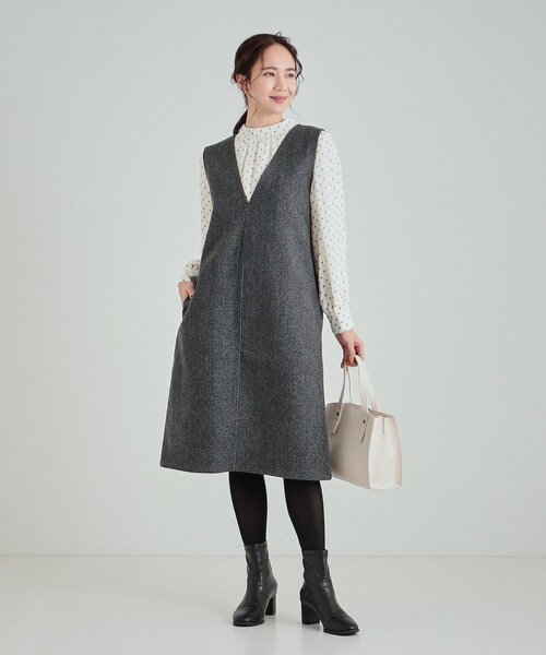 SHOO・LA・RUE(シューラルー)の「◆大人上品な ウール調Vネックジャンドレ(ワンピース・レディース・チャコールグレー/ブラック系7/ブラック・01/02/03/04)」の6枚目の写真