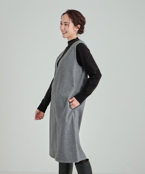 SHOO・LA・RUE(シューラルー)の「◆大人上品な ウール調Vネックジャンドレ(ワンピース・レディース・チャコールグレー/ブラック系7/ブラック・01/02/03/04)」の9枚目の写真
