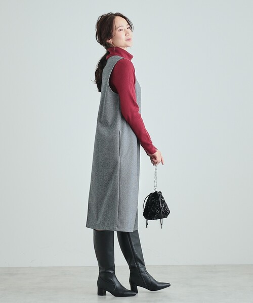 SHOO・LA・RUE(シューラルー)の「◆大人上品な ウール調Vネックジャンドレ(ワンピース・レディース・チャコールグレー/ブラック系7/ブラック・01/02/03/04)」の12枚目の写真