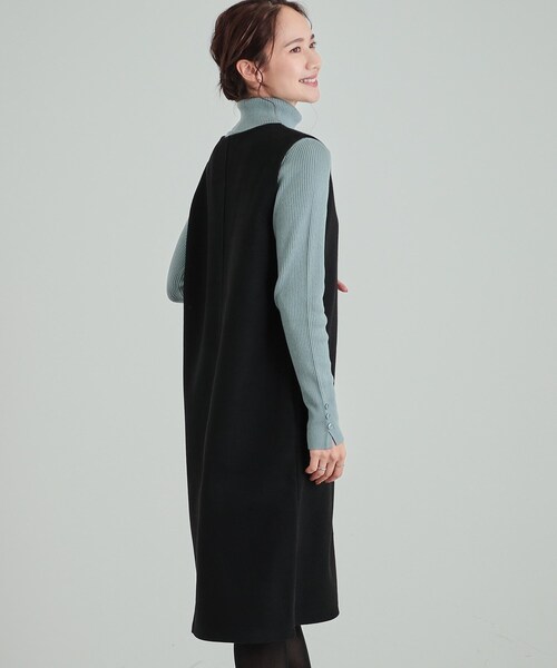 SHOO・LA・RUE(シューラルー)の「◆大人上品な ウール調Vネックジャンドレ(ワンピース・レディース・チャコールグレー/ブラック系7/ブラック・01/02/03/04)」の15枚目の写真