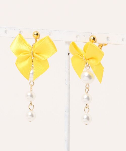 VIBGYOR（ヴィブジョー）の「【MUURABBTI】リボンとパールの可愛いイヤリング(MA)（イヤリング・レディース・ブラック/ブルー/ピンク/ボルドー/ネイビー/イエロー/グリーン/パープル/ピンク系その他・FREE）」の12枚目の写真