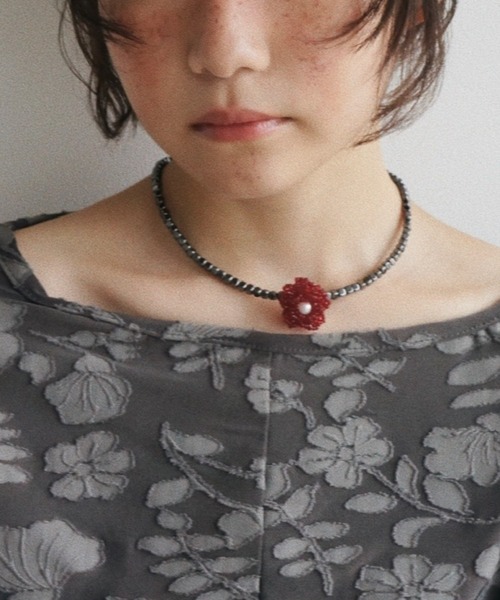 select 】red flower bees choker / フラワービーズチョーカー