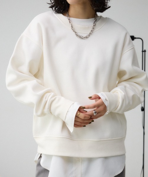 AZUL by moussy(アズールバイマウジー)の「ルーズスウェットトップス(スウェット・レディース・ブラック/アイボリー/グレー・FREE)」の2枚目の写真