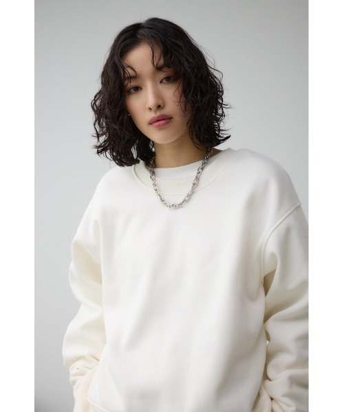 AZUL by moussy(アズールバイマウジー)の「ルーズスウェットトップス(スウェット・レディース・ブラック/アイボリー/グレー・FREE)」の4枚目の写真
