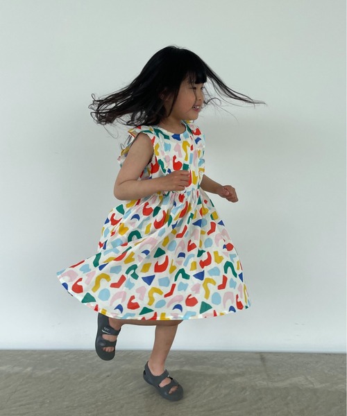 TARKER（ターカー）の「幾何学柄ワンピース（ワンピース・キッズ・オフホワイト/ブラック・80/90/100/110/120/130）」の12枚目の写真