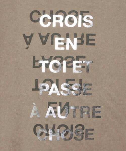 allureville(アルアバイル)の「メタリックレイヤードロゴTシャツ(Tシャツ/カットソー・レディース・モカ/オフホワイト・2)」の11枚目の写真