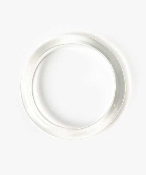 BEAMS BOY（ビームスボーイ）の「プレーン クリア バングル（バングル/リストバンド・レディース・ホワイト・ONE SIZE）」の3枚目の写真