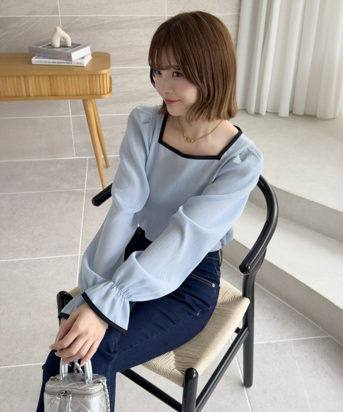 CLEAR BASIC（クリアベーシック）の「配色キャンディースリーブ長袖ブラウス [上品 オフィスカジュアル 着回し抜群 大人]≪再入荷≫（シャツ/ブラウス・レディース・アイボリー/ブルーグレー/ブラック・F）」の7枚目の写真