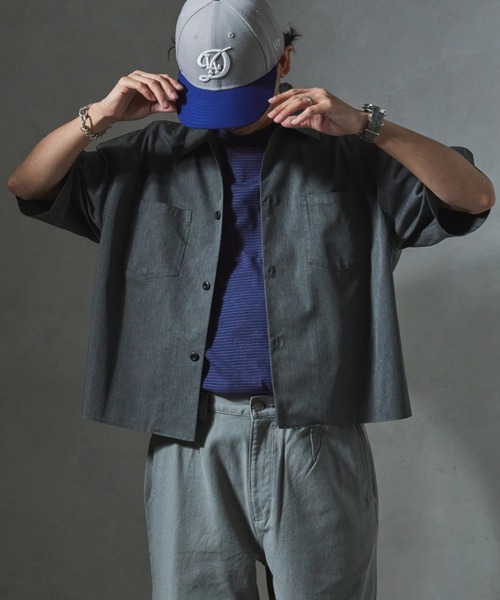 JOURNAL STANDARD relume(ジャーナルスタンダード レリューム)の「【ZOZO限定】TWILL クロップドS/S(シャツ/ブラウス・メンズ・チャコール/ブラック/カーキ/アイボリー・XS/S/M/L/XL)」の3枚目の写真