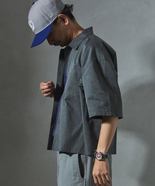JOURNAL STANDARD relume(ジャーナルスタンダード レリューム)の「【ZOZO限定】TWILL クロップドS/S(シャツ/ブラウス・メンズ・チャコール/ブラック/カーキ/アイボリー・XS/S/M/L/XL)」の14枚目の写真