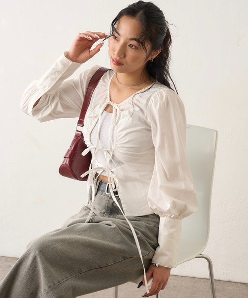 WHO'S WHO gallery(フーズフーギャラリー)の「ASSORTED GATHERED COIL DESIGN SHIRT(シャツ/ブラウス・レディース・ブラック/サックスブルー/ブラウン/ホワイト/ホワイト系その他・FREE)」の2枚目の写真