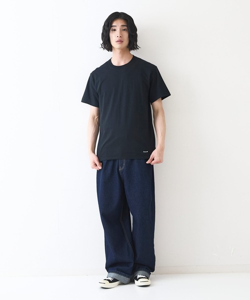 HANES(ヘインズ)の「【HANES/ヘインズ】【両脇に接ぎ目がない丸胴仕様】クルーネックTシャツ 2枚セット タグレス仕様 ワンポイントロゴ まとめ買い ユニセックス(Tシャツ/カットソー・メンズ・ホワイト/ブラック・MEDIUM/LARGE/X-LARGE)」の11枚目の写真