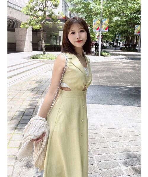 EATME(イートミー)の「テーラードカラーカットアウトワンピース(ワンピース・レディース・グリーン/イエロー/アイボリー・MEDIUM/SMALL)」の4枚目の写真