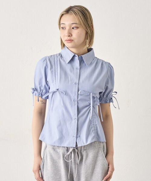 Six M（シックスエム）の「【SixM/シックスエム】ギャザーリボンパフブラウス（シャツ/ブラウス・レディース・サックスブルー/オフホワイト・FREE）」の6枚目の写真