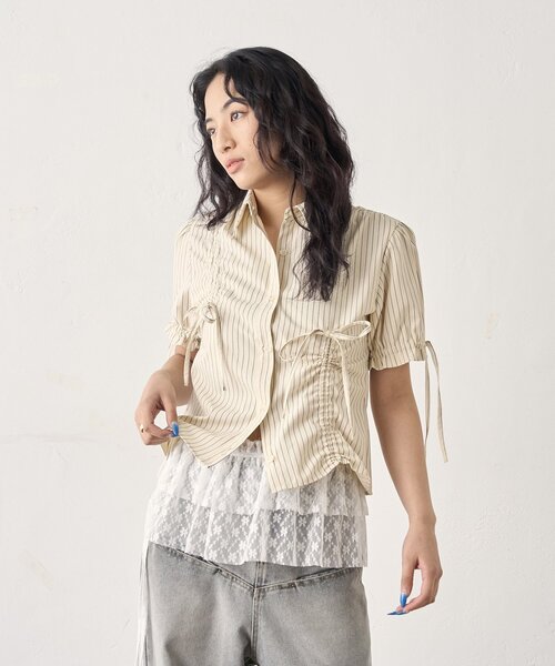 Six M（シックスエム）の「【SixM/シックスエム】ギャザーリボンパフブラウス（シャツ/ブラウス・レディース・サックスブルー/オフホワイト・FREE）」の18枚目の写真