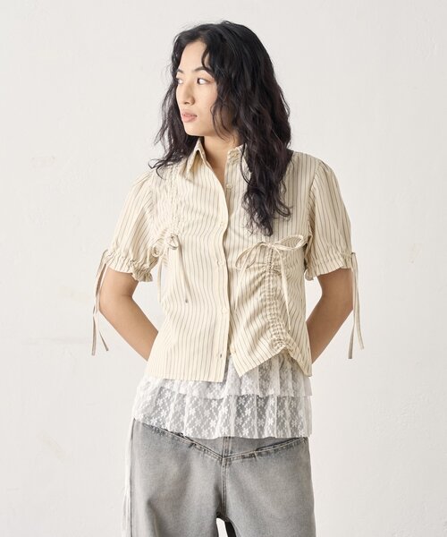 Six M（シックスエム）の「【SixM/シックスエム】ギャザーリボンパフブラウス（シャツ/ブラウス・レディース・サックスブルー/オフホワイト・FREE）」の19枚目の写真