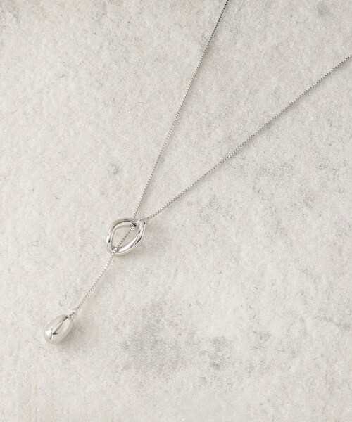 OPAQUE.CLIP(オペークドットクリップ)の「Y字リングスライドネックレス(ネックレス・レディース・シルバー/ゴールド・00)」の1枚目の写真
