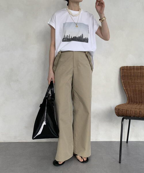 DouDou(ドゥドゥ)の「【WEB限定】フォトプリントトップス(Tシャツ/カットソー・レディース・ベージュ/オフホワイト/チャコールグレー・FREE)」の12枚目の写真