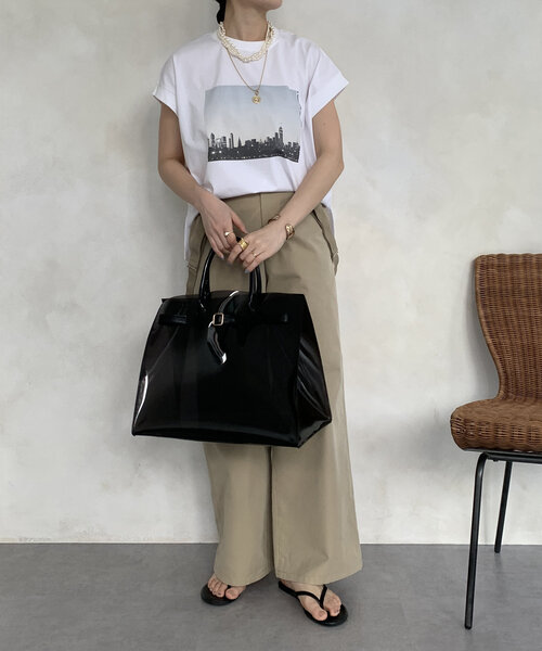 DouDou(ドゥドゥ)の「【WEB限定】フォトプリントトップス(Tシャツ/カットソー・レディース・ベージュ/オフホワイト/チャコールグレー・FREE)」の13枚目の写真