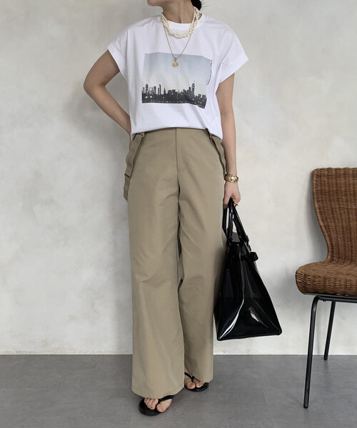 DouDou(ドゥドゥ)の「【WEB限定】フォトプリントトップス(Tシャツ/カットソー・レディース・ベージュ/オフホワイト/チャコールグレー・FREE)」の14枚目の写真