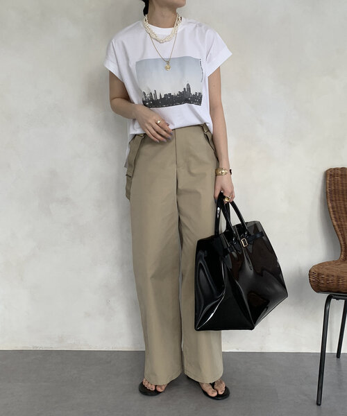 DouDou(ドゥドゥ)の「【WEB限定】フォトプリントトップス(Tシャツ/カットソー・レディース・ベージュ/オフホワイト/チャコールグレー・FREE)」の15枚目の写真