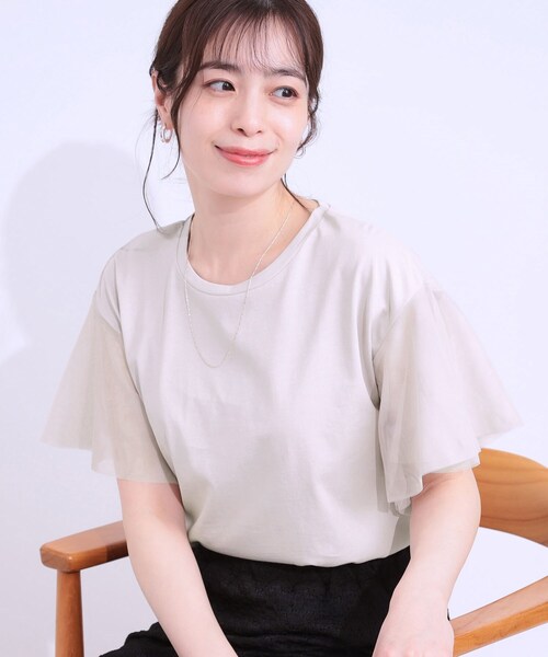 DRESKIP（ドレスキップ）の「【S-LL/ひんやり】大人フェミニンに お袖チュール フリルトップス（Tシャツ/カットソー・レディース・オフホワイト/ライトグレー/ライトブルー・01/02/03/04）」の2枚目の写真