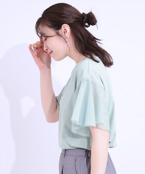 DRESKIP（ドレスキップ）の「【S-LL/ひんやり】大人フェミニンに お袖チュール フリルトップス（Tシャツ/カットソー・レディース・オフホワイト/ライトグレー/ライトブルー・01/02/03/04）」の5枚目の写真