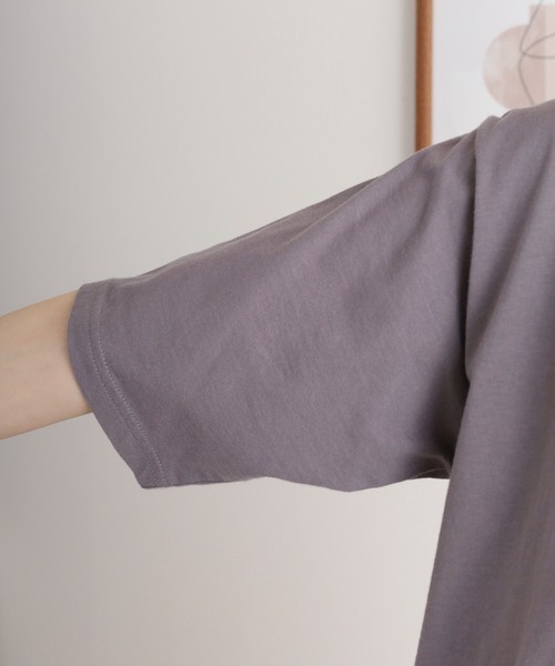 Emago（イマゴ）の「EMAGO ビスネーム付きロゴ刺繍Ｔシャツ（Tシャツ/カットソー・レディース・チャコールグレー/レッド/ホワイト・FREE）」の6枚目の写真