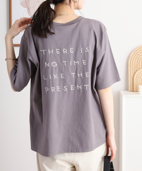 Emago（イマゴ）の「EMAGO ビスネーム付きロゴ刺繍Ｔシャツ（Tシャツ/カットソー・レディース・チャコールグレー/レッド/ホワイト・FREE）」の13枚目の写真