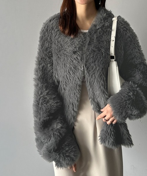 セール】ふわっと包まれる心地よさ。モコモコフェザーニットホック