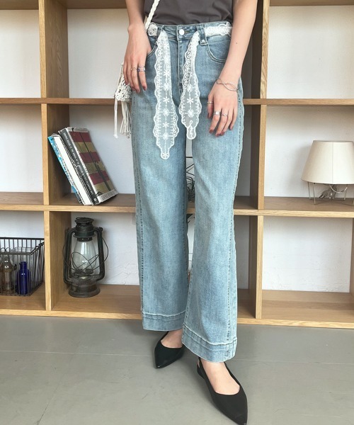 Rejoule(リジュール)の「レースベルト付き ハイウエストワイドデニムパンツ(デニムパンツ・レディース・ライトブルー・S/M)」の2枚目の写真