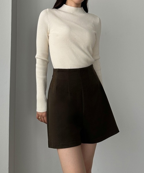 Louere(ルエレ)の「ウールライクハイウエストショートパンツ(その他パンツ・レディース・ブラック/グレー/ダークブラウン・X-LARGE/LARGE/MEDIUM/SMALL)」の17枚目の写真