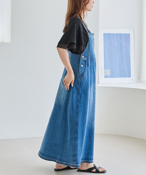 LAVEANGE（ラビアンジェ）の「デニムジャンパースカート（ジャンパースカート・レディース・ブラック/ブルー・5L/4L/3L/LL/M）」の12枚目の写真