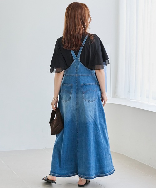 LAVEANGE（ラビアンジェ）の「デニムジャンパースカート（ジャンパースカート・レディース・ブラック/ブルー・5L/4L/3L/LL/M）」の13枚目の写真